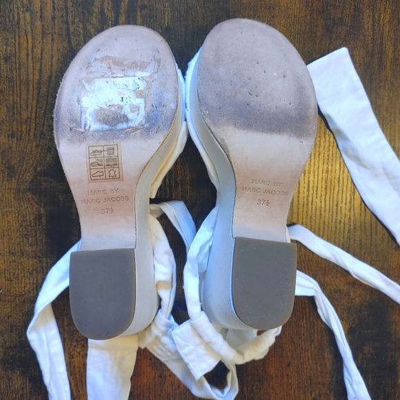 Marc Jacobs White Heeled Sandals Size 7 - Picture 6 of 10